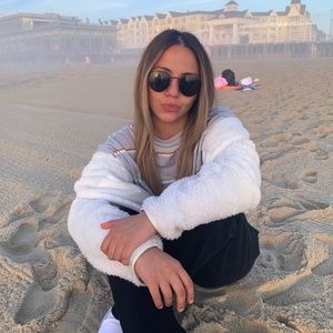 Meet your Posher, Tabatha